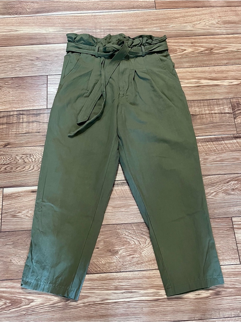 Seven For All Mankind Olive Paper Bag Cropped Pant